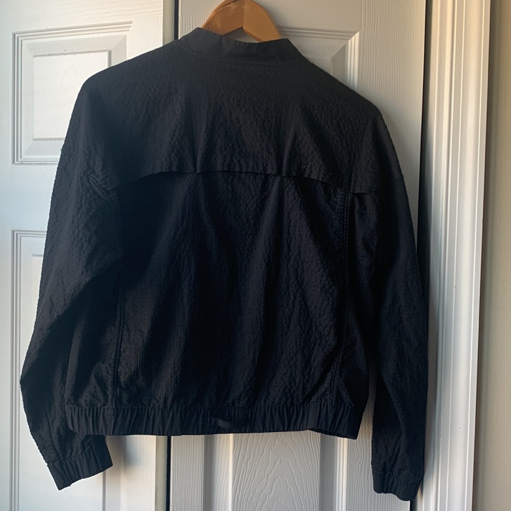 - Lululemon Light Weight Jacket - image 4